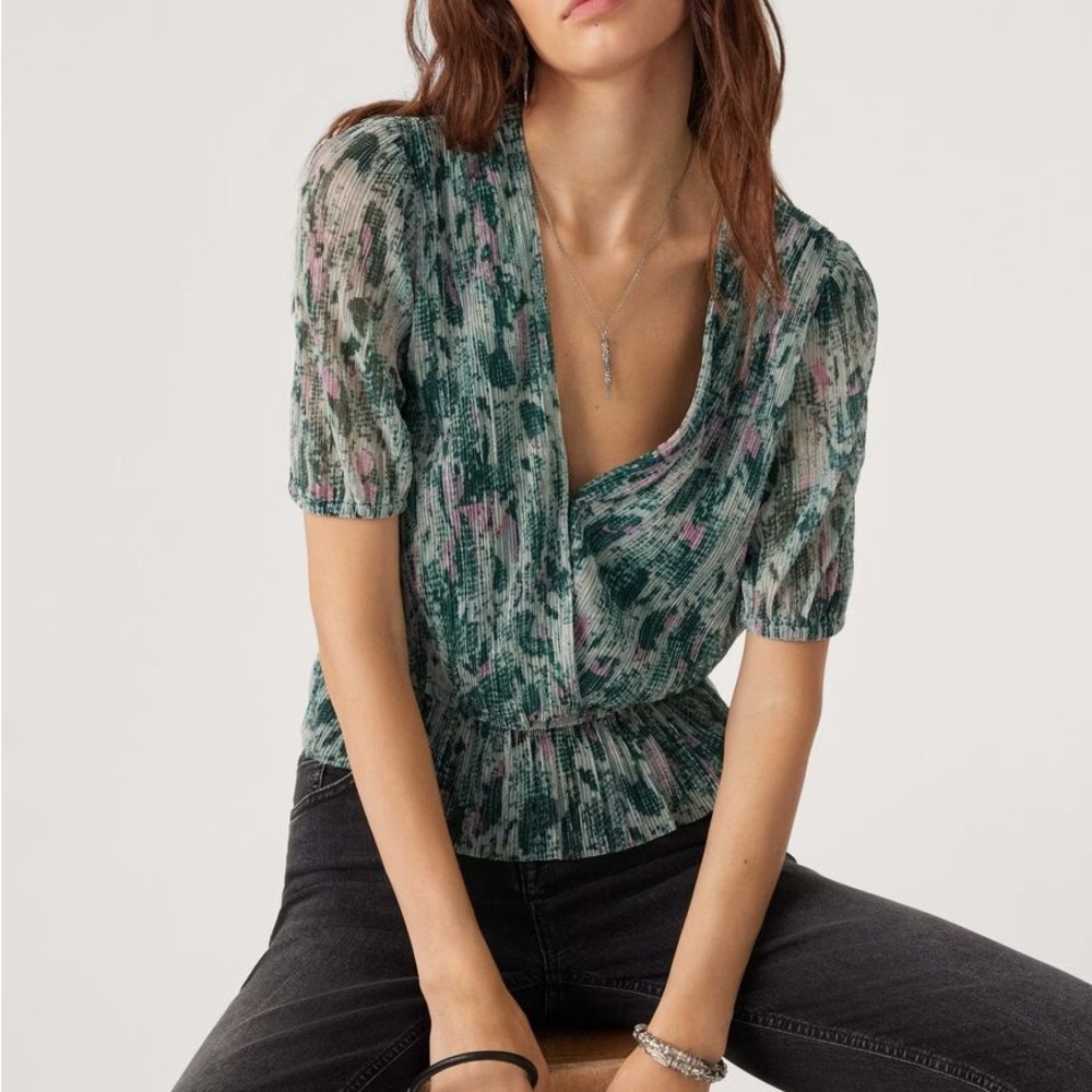 Ba&sh top